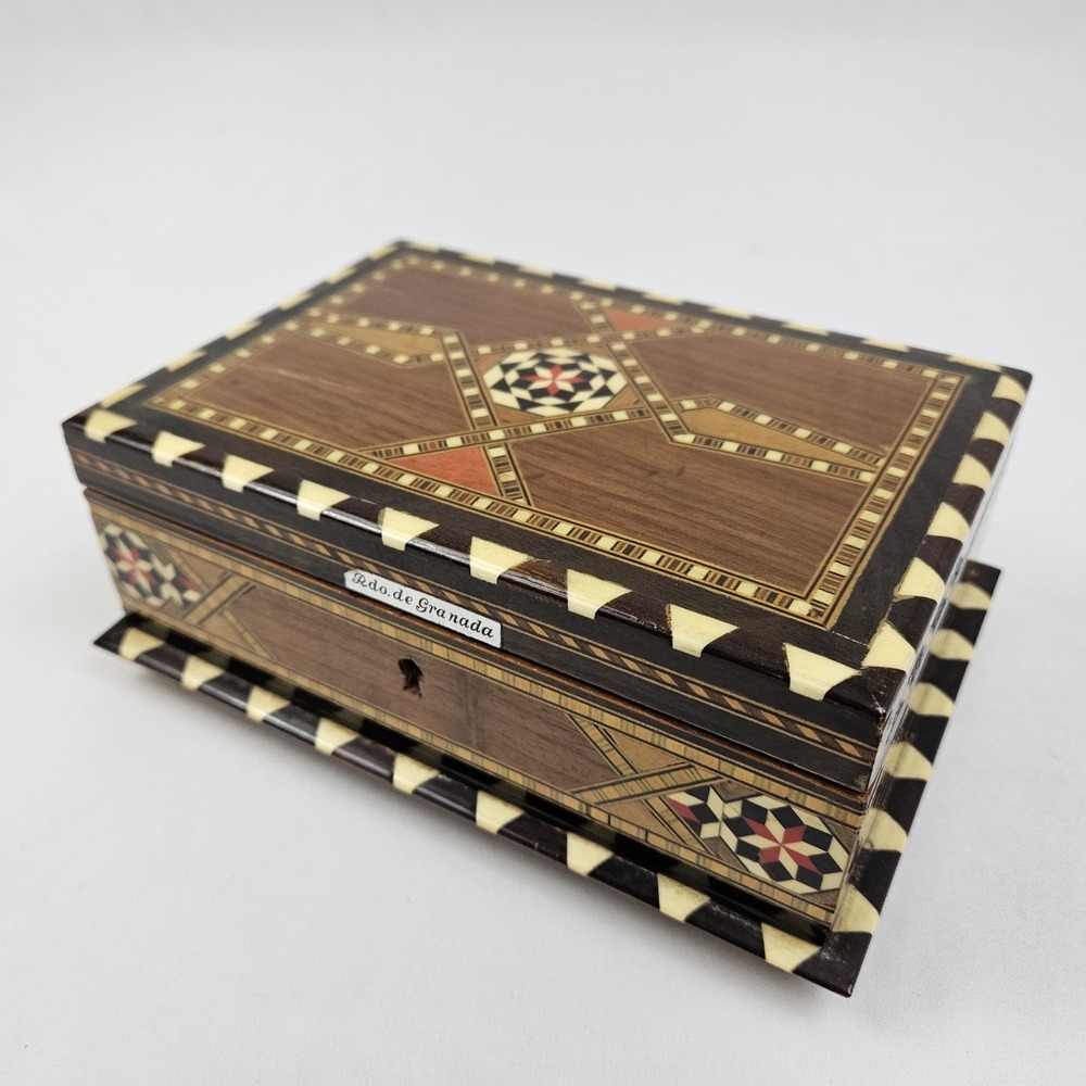 Vintage Marquetry Jewelry Box Musical Inlaid Keepsake Mid-Century Sorrento Spain